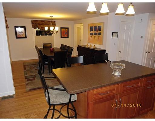 78 Cunningham St, Springfield, MA 01107 photo 6