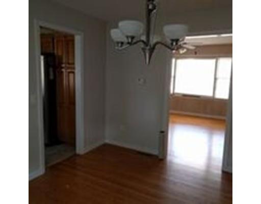 14 Marchioness Rd, Springfield, MA 01129 photo 6