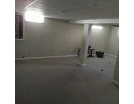 14 Marchioness Rd, Springfield, MA 01129 photo 8