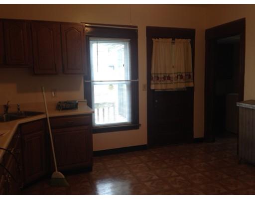 30 Bristol St, Chicopee, MA 01013 photo 11