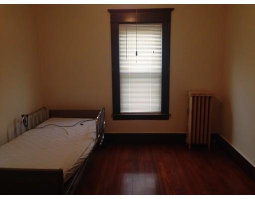 30 Bristol St, Chicopee, MA 01013 photo 9