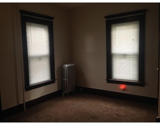 30 Bristol St, Chicopee, MA 01013 photo 10
