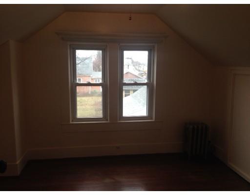 30 Bristol St, Chicopee, MA 01013 photo 15