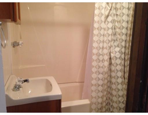 30 Bristol St, Chicopee, MA 01013 photo 13