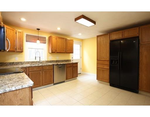 29 Colonial Rd, Douglas, MA 01516 photo 13