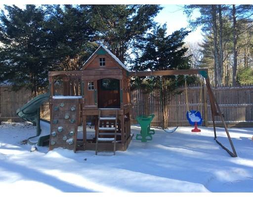29 Colonial Rd, Douglas, MA 01516 photo 5