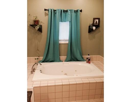 369 Orswell St, Fall River, MA 02721 photo 13