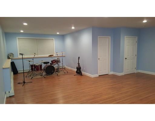 369 Orswell St, Fall River, MA 02721 photo 28
