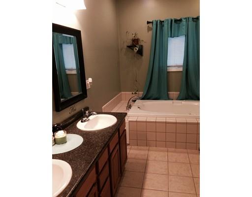 369 Orswell St, Fall River, MA 02721 photo 12