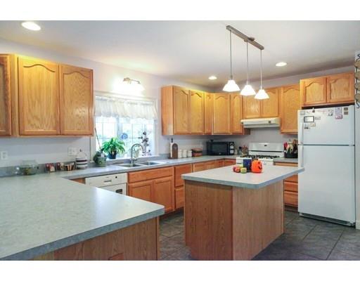 9 Maple St, Mashpee, MA 02649 photo 7