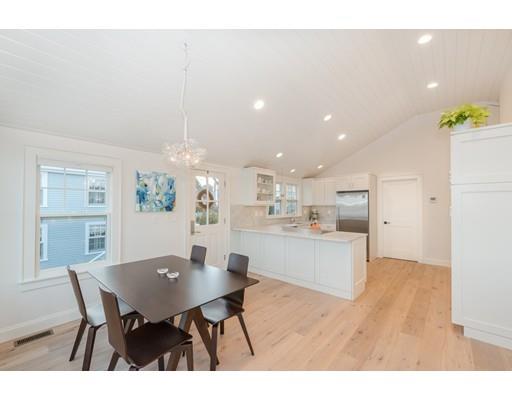 36 Franklin St, Marblehead, MA 01945 photo 11