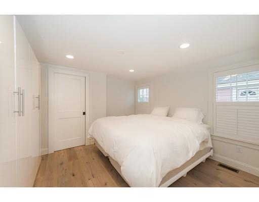 36 Franklin St, Marblehead, MA 01945 photo 15