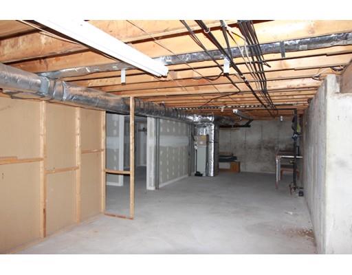 128 Webber St, Springfield, MA 01108 photo 19