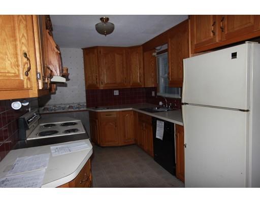 128 Webber St, Springfield, MA 01108 photo 6