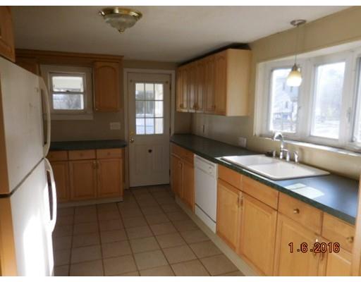 21 Bruce St, Springfield, MA 01119 photo 5
