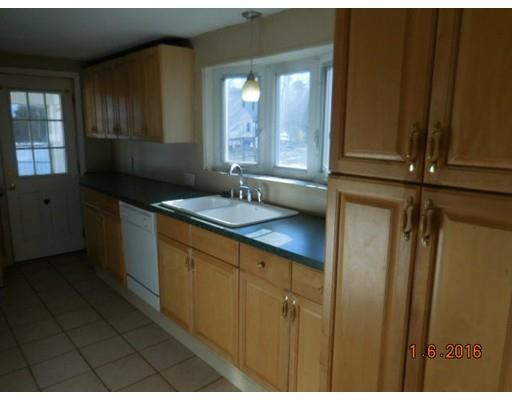 21 Bruce St, Springfield, MA 01119 photo 6