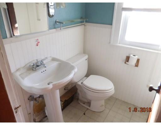 21 Bruce St, Springfield, MA 01119 photo 16