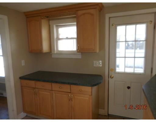 21 Bruce St, Springfield, MA 01119 photo 9