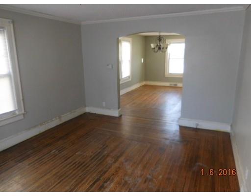 21 Bruce St, Springfield, MA 01119 photo 12