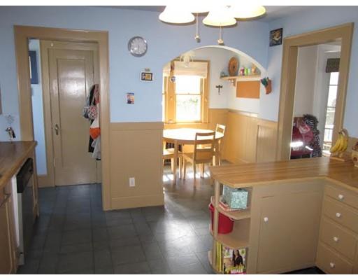 46 Colfax St, Springfield, MA 01104 photo 8