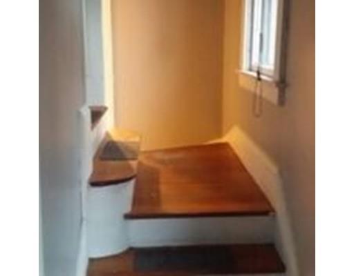 26 Edendale St, Springfield, MA 01104 photo 4