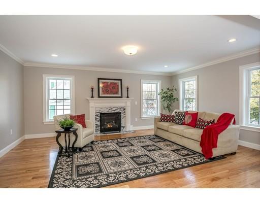 92 Curtis St, Reading, MA 01867 photo 2