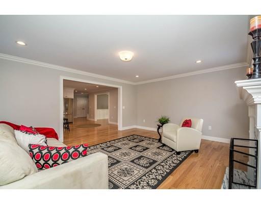 92 Curtis St, Reading, MA 01867 photo 4