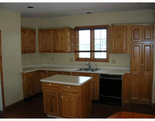 44 Boardman St, Worcester, MA 01606 photo 2