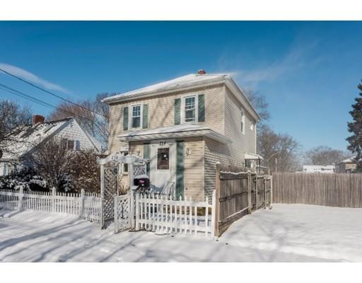 714 Weetamoe St, Fall River, MA 02720 photo 3