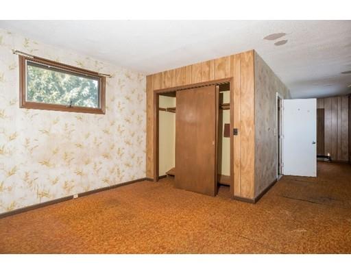 714 Weetamoe St, Fall River, MA 02720 photo 13