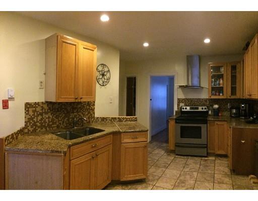 210 Albemarle St, Springfield, MA 01109 photo 2