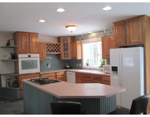 180 Hathaway St, Wareham, MA 02571 photo 8