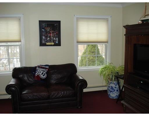 46 Bennett St S, Gloucester, MA 01930 photo 12