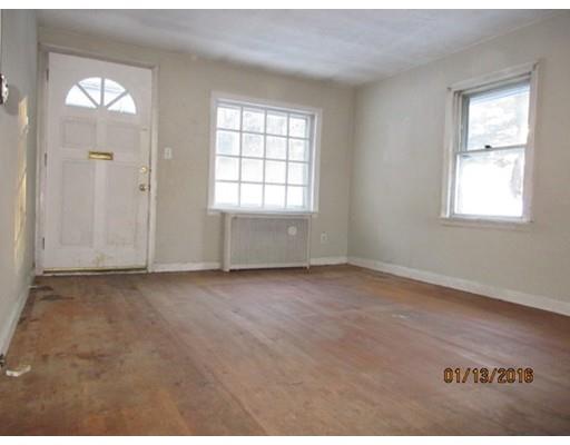 40 Nonquit St, Worcester, MA 01604 photo 2