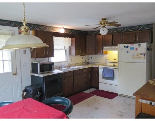 16 Beyer Dr, Easthampton, MA 01027 photo 3