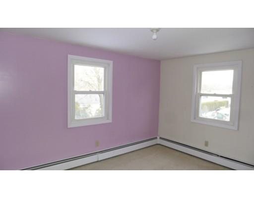 18 Hamlet St, Lawrence, MA 01843 photo 10