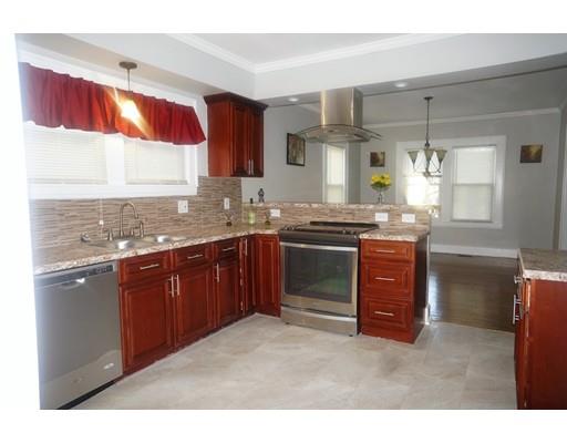 38 Fenwick St, Springfield, MA 01109 photo 11