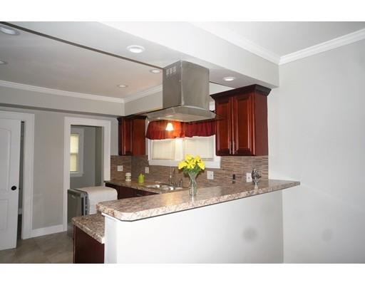38 Fenwick St, Springfield, MA 01109 photo 13