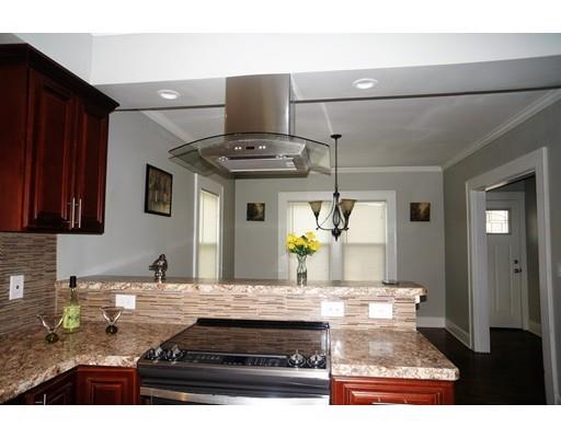 38 Fenwick St, Springfield, MA 01109 photo 15