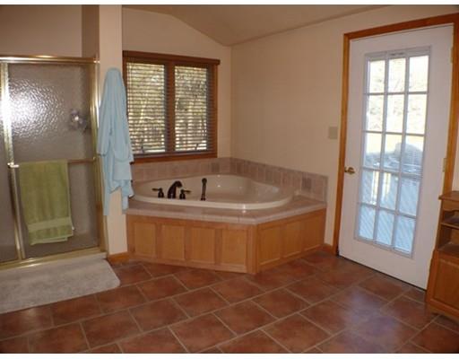 24 Sandra Rd, Easthampton, MA 01027 photo 16
