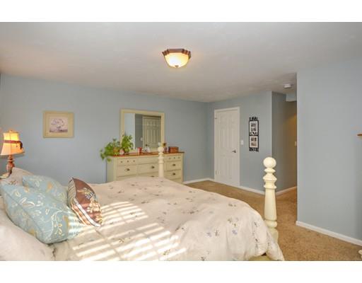 4 Glenbrook Ln, Worcester, MA 01609 photo 12