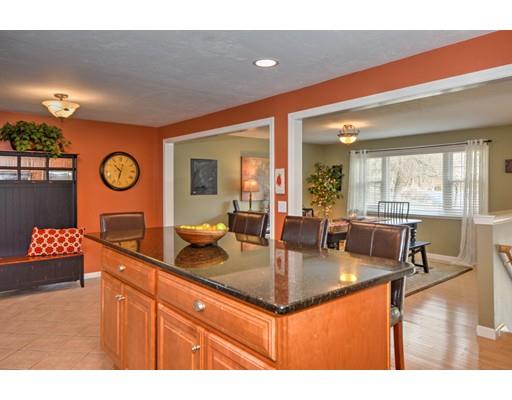4 Glenbrook Ln, Worcester, MA 01609 photo 4