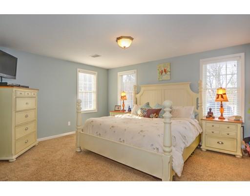 4 Glenbrook Ln, Worcester, MA 01609 photo 11