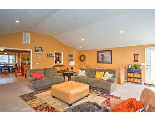 4 Glenbrook Ln, Worcester, MA 01609 photo 8