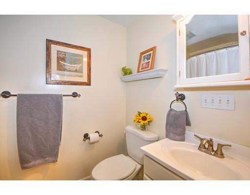 4 Glenbrook Ln, Worcester, MA 01609 photo 13