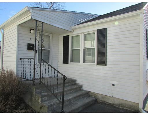 7 Trahan Ave, Worcester, MA 01604 photo 3