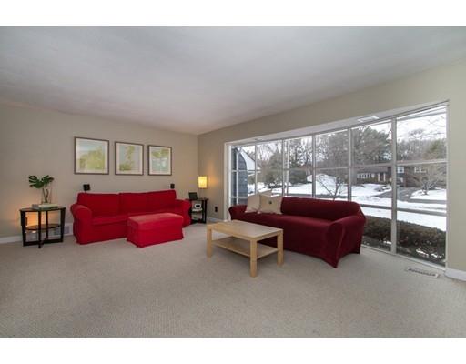 29 Cushing Rd, Milton, MA 02186 photo 2