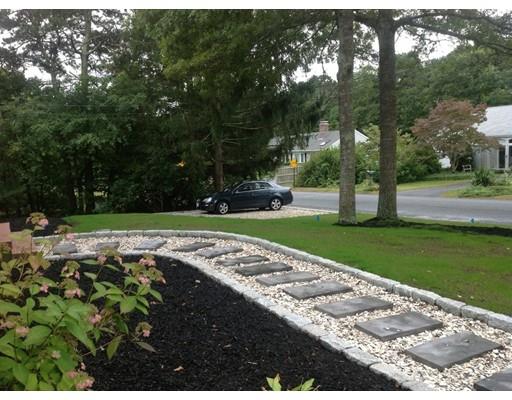 70 Thoreau Dr, Barnstable, MA 02632 photo 4