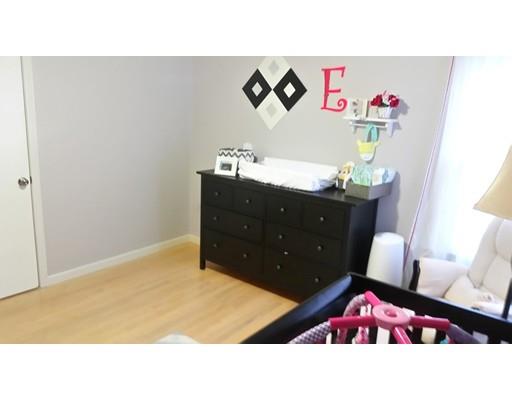 237 Draper St, Springfield, MA 01108 photo 16