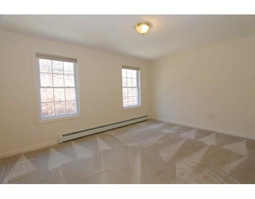 41 Locust Ave, Worcester, MA 01604 photo 5